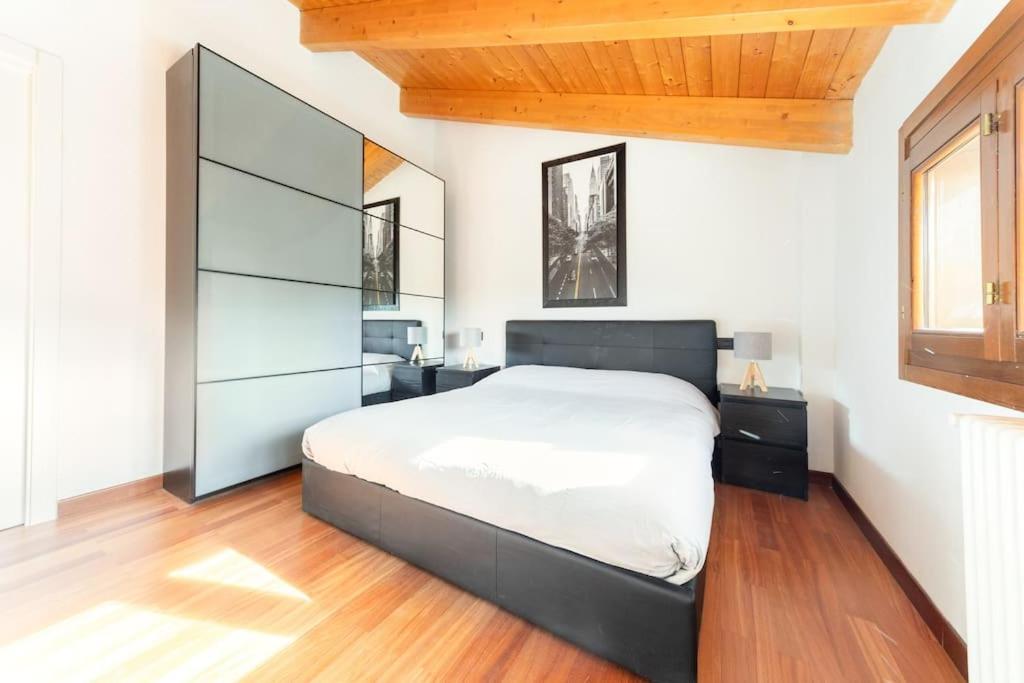 Appartamento Unico A Bologna Con 3 Camere E Parcheggio Gratuito Екстериор снимка