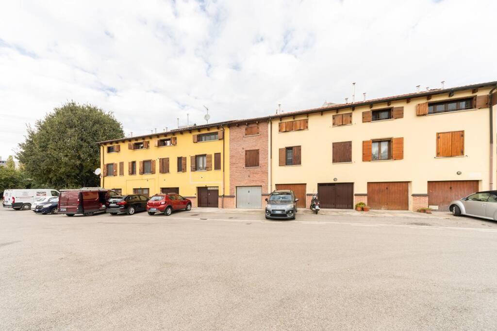 Appartamento Unico A Bologna Con 3 Camere E Parcheggio Gratuito Екстериор снимка